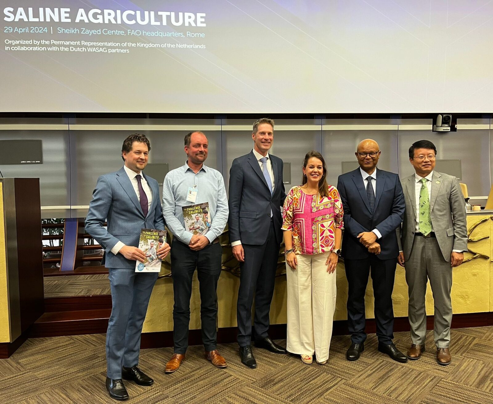 Handing over the Salinity Magazine